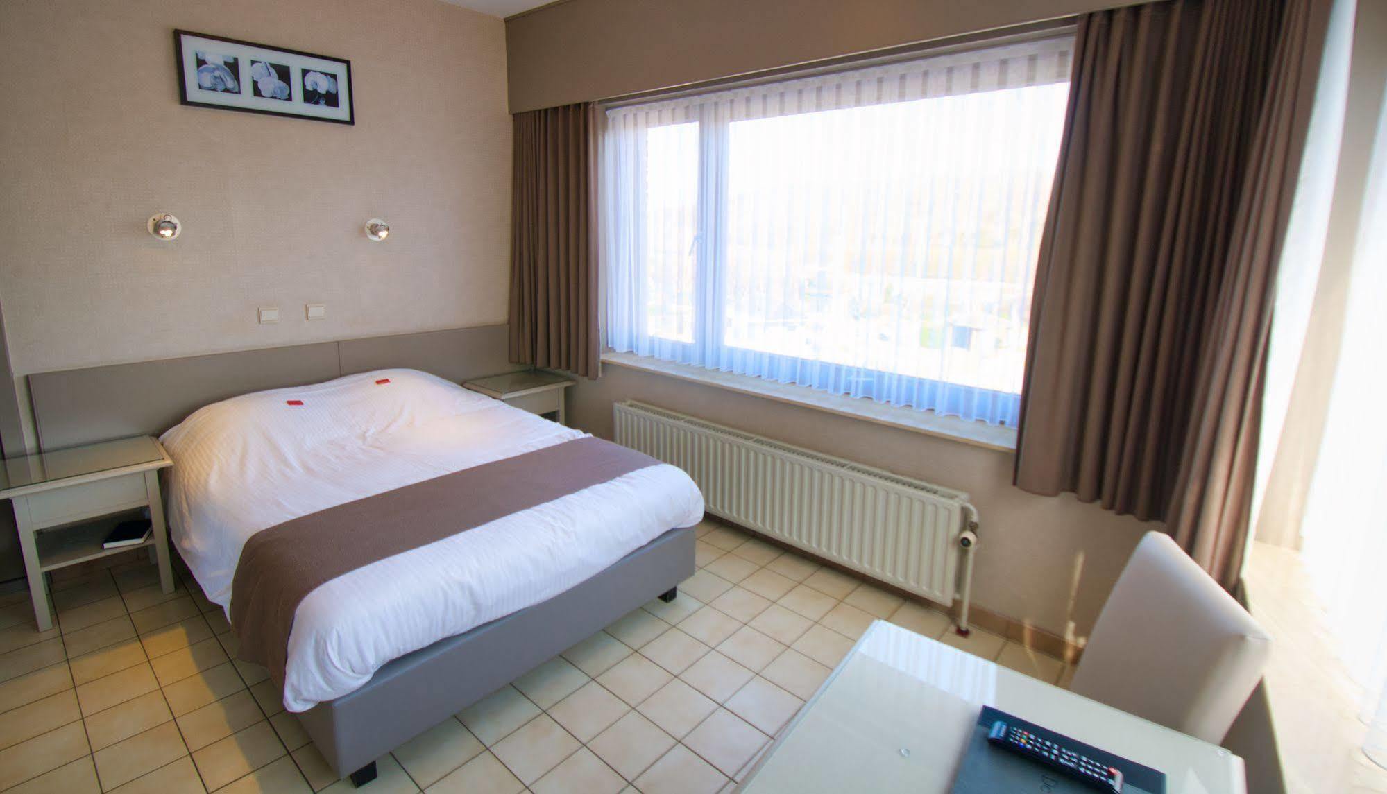 Hotel De Golf Bredene Dış mekan fotoğraf